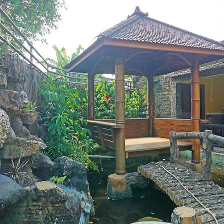 Oyo 90369 An Nur Family Homestay Syariah Cigombong Exterior foto