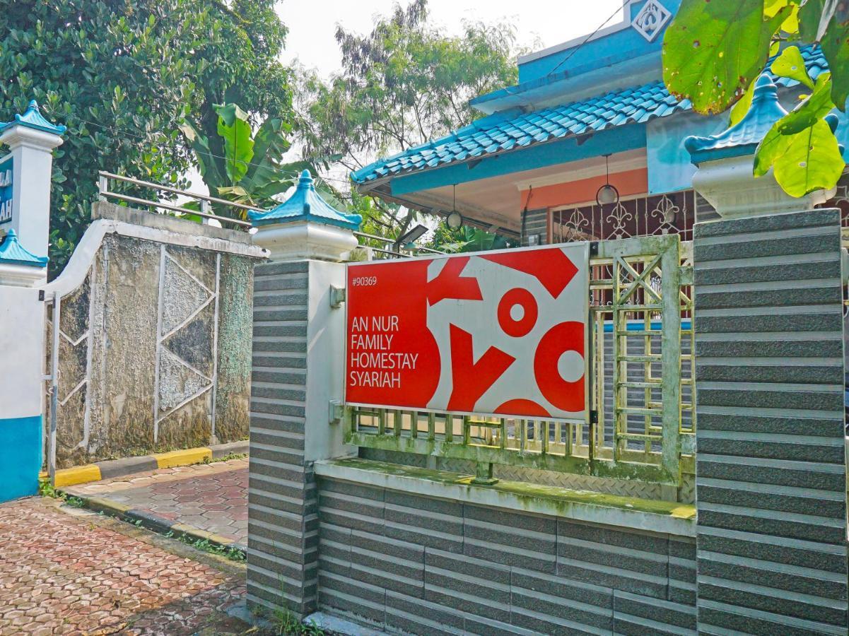 Oyo 90369 An Nur Family Homestay Syariah Cigombong Exterior foto