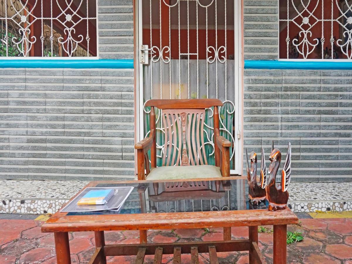 Oyo 90369 An Nur Family Homestay Syariah Cigombong Exterior foto