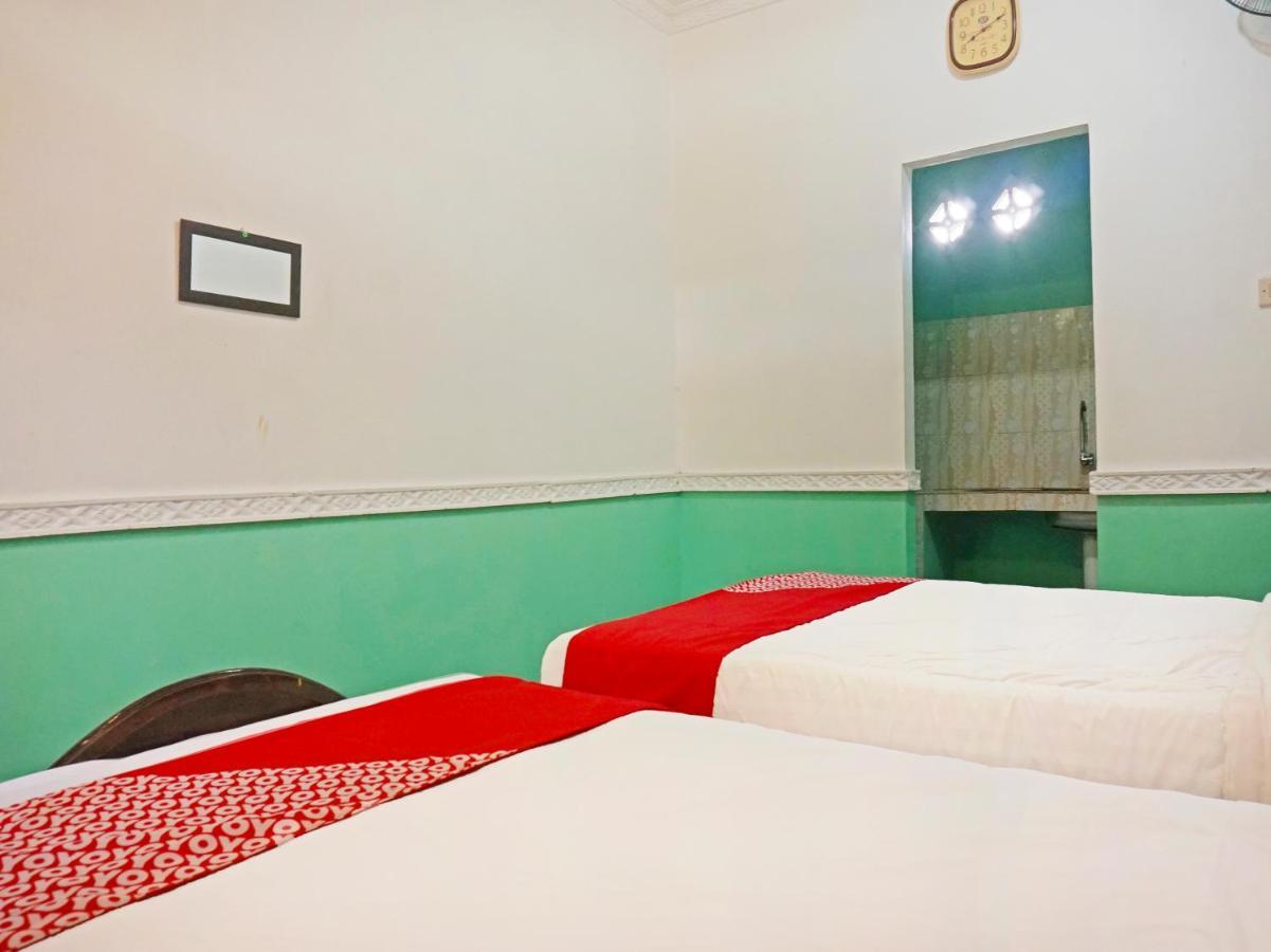 Oyo 90369 An Nur Family Homestay Syariah Cigombong Exterior foto
